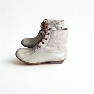 Big Kids Cream Quilted Ankle Boot Sperry